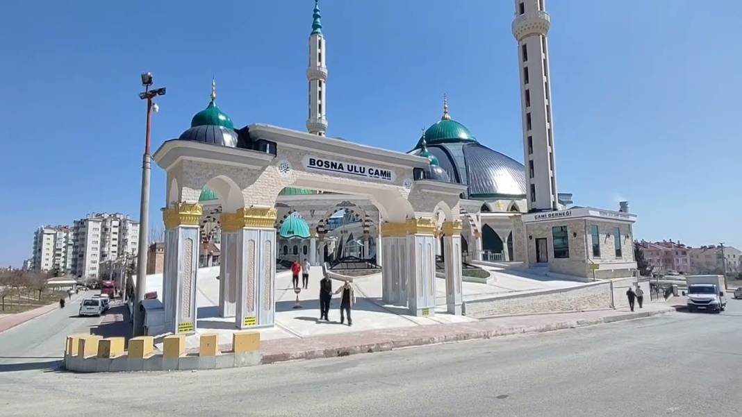 Konya’nın Mabetleri İbadete Çağırıyor! Her Detayı Sanat Eseri! 7